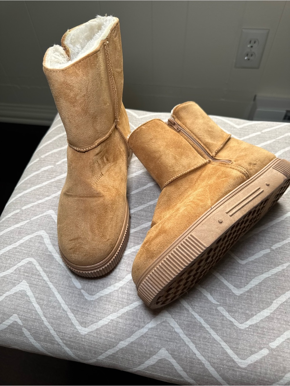 BAMBOO Women's Tan Suede Fleece-Lined Winter Zip Boots